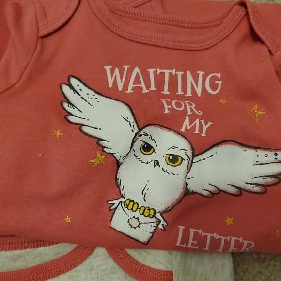 Harry Potter set of 3 sleeper gowns 0-6m - Picture 3 of 5
